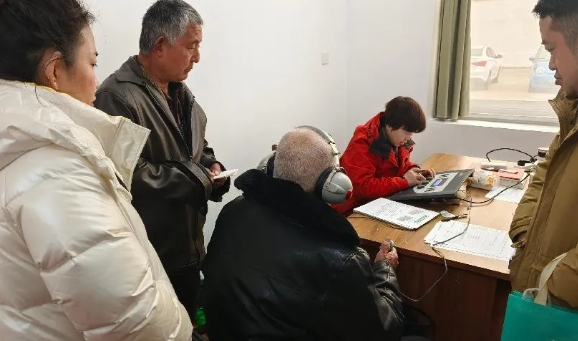 枣庄市开展全国爱耳日宣传教育活动