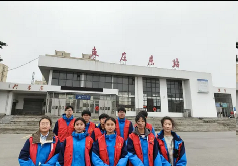 枣庄九中开展“人人学雷锋”志愿服务系列活动