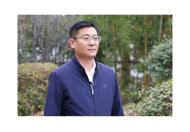陶庄镇党委书记龙宗才