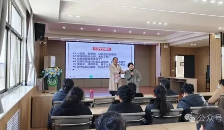 不吼不叫 共育青春——薛城区教体局家庭教育指导中心公益宣讲再次走进陶庄中心校