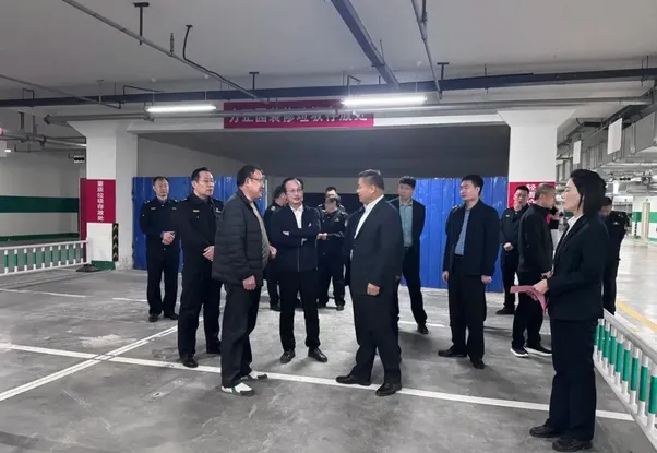 薛城区召开装修垃圾全过程监管现场推进会 